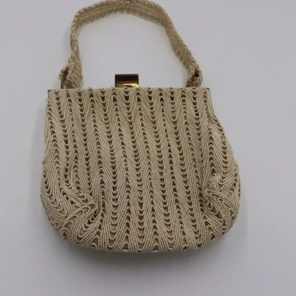 Vintage Cream Beaded Clam Shell Handbag Clutch - Picture 2 of 11